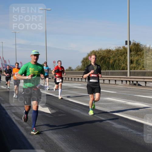 03.10.2025 - Köhlbrandbrückenlauf Julia Fischer http://msf.ph/oto/9006383 03.10.2025 12:44:09 Position 3  meine-sportfotos.de