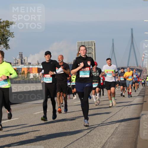 03.10.2025 - Köhlbrandbrückenlauf Luisa Fischer http://msf.ph/oto/9006423 03.10.2025 10:48:10 Position 3 1110, 3568, 1043 meine-sportfotos.de