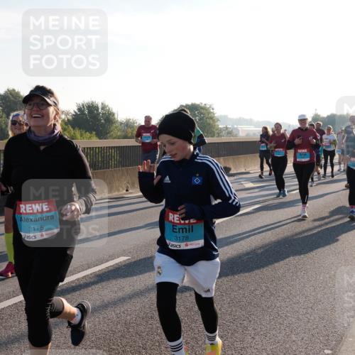 03.10.2025 - Köhlbrandbrückenlauf Fabian Wolf http://msf.ph/oto/9006438 03.10.2025 09:19:42 Position 3 3175, 3178 meine-sportfotos.de