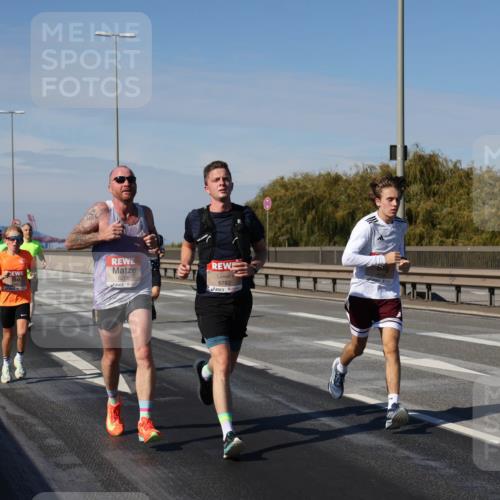 03.10.2025 - Köhlbrandbrückenlauf Julia Fischer http://msf.ph/oto/9006448 03.10.2025 12:44:14 Position 3 6206, 6762 meine-sportfotos.de