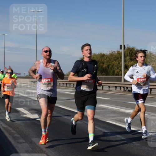 03.10.2025 - Köhlbrandbrückenlauf Julia Fischer http://msf.ph/oto/9006452 03.10.2025 12:44:14 Position 3 6206, 6762 meine-sportfotos.de
