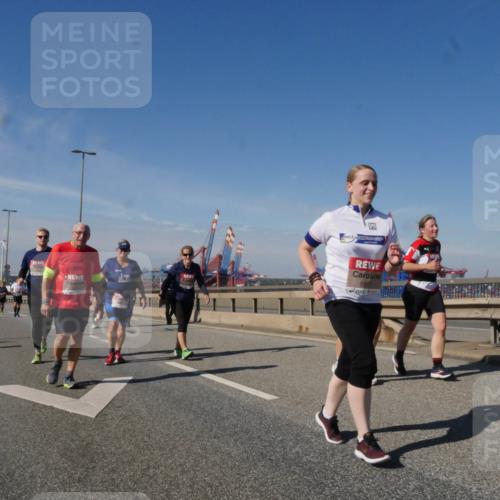 03.10.2025 - Köhlbrandbrückenlauf Matties Gatica Varas http://msf.ph/oto/9006456 03.10.2025 13:01:31 Position 2 5517, 118 meine-sportfotos.de