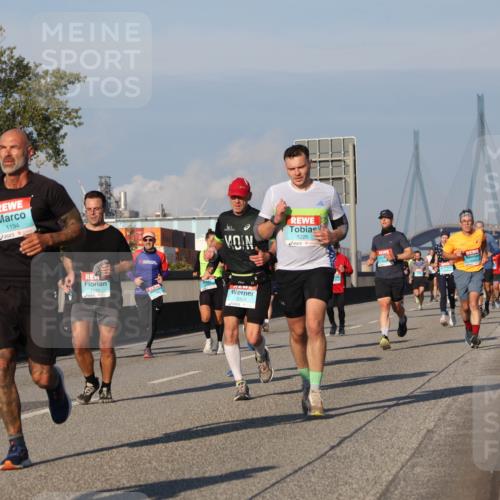 03.10.2025 - Köhlbrandbrückenlauf Luisa Fischer http://msf.ph/oto/9006484 03.10.2025 10:48:13 Position 3 1194, 1146, 1226 meine-sportfotos.de