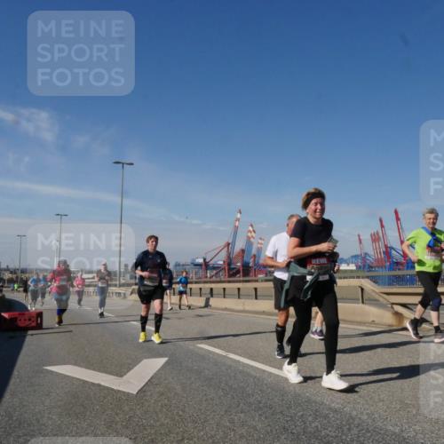 03.10.2025 - Köhlbrandbrückenlauf Matties Gatica Varas http://msf.ph/oto/9006583 03.10.2025 13:01:42 Position 2  meine-sportfotos.de