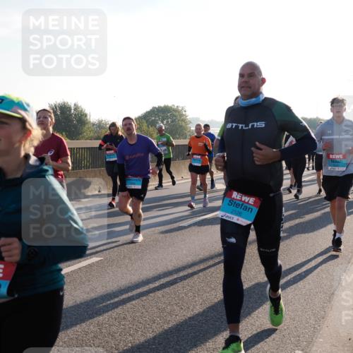 03.10.2025 - Köhlbrandbrückenlauf Fabian Wolf http://msf.ph/oto/9006599 03.10.2025 09:19:45 Position 3 1418, 2126 meine-sportfotos.de