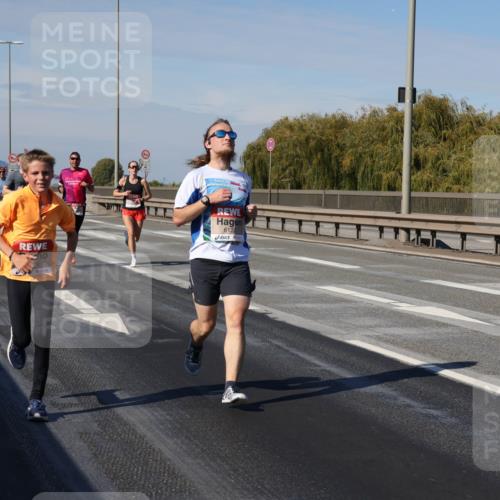 03.10.2025 - Köhlbrandbrückenlauf Julia Fischer http://msf.ph/oto/9006616 03.10.2025 12:44:39 Position 3 6122 meine-sportfotos.de