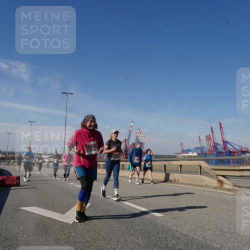 03.10.2025 - Köhlbrandbrückenlauf Matties Gatica Varas http://msf.ph/oto/9006631 03.10.2025 13:01:46 Position 2  meine-sportfotos.de