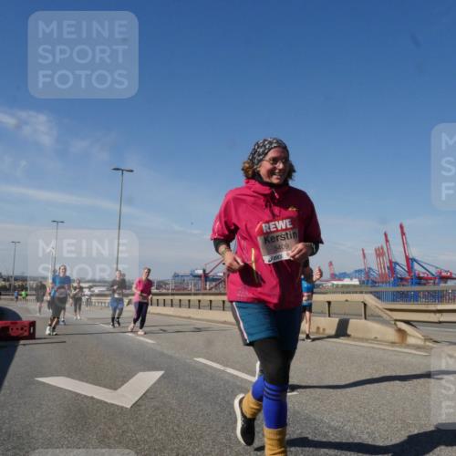 03.10.2025 - Köhlbrandbrückenlauf Matties Gatica Varas http://msf.ph/oto/9006639 03.10.2025 13:01:47 Position 2 5409 meine-sportfotos.de