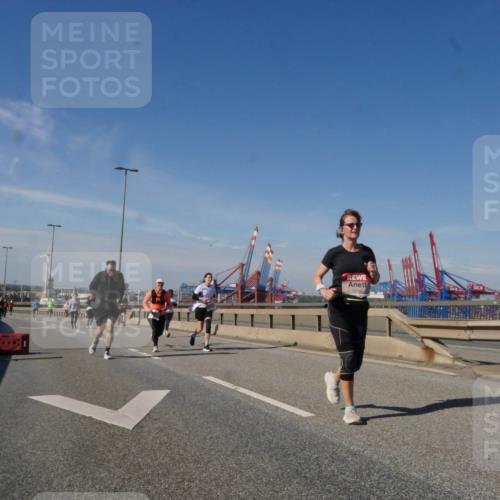 03.10.2025 - Köhlbrandbrückenlauf Matties Gatica Varas http://msf.ph/oto/9006752 03.10.2025 13:01:56 Position 2 5190 meine-sportfotos.de