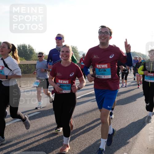03.10.2025 - Köhlbrandbrückenlauf Fabian Wolf http://msf.ph/oto/9006759 03.10.2025 09:19:49 Position 3 3734, 818, 1901, 3371 meine-sportfotos.de