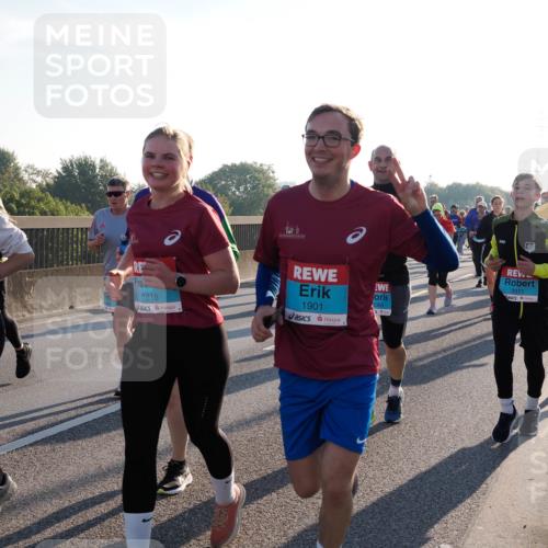 03.10.2025 - Köhlbrandbrückenlauf Fabian Wolf http://msf.ph/oto/9006771 03.10.2025 09:19:49 Position 3 1455, 1818, 1901, 3369, 3371, 3196 meine-sportfotos.de