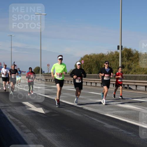 03.10.2025 - Köhlbrandbrückenlauf Julia Fischer http://msf.ph/oto/9006777 03.10.2025 12:45:02 Position 3  meine-sportfotos.de