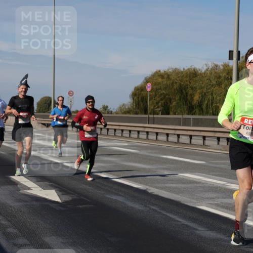 03.10.2025 - Köhlbrandbrückenlauf Julia Fischer http://msf.ph/oto/9006787 03.10.2025 12:45:04 Position 3 6519, 6518 meine-sportfotos.de