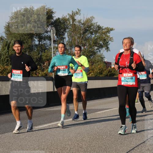 03.10.2025 - Köhlbrandbrückenlauf Luisa Fischer http://msf.ph/oto/9006834 03.10.2025 10:48:37 Position 3 1205, 1280, 1182, 3630, 2843 meine-sportfotos.de
