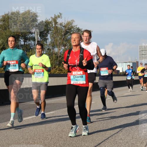 03.10.2025 - Köhlbrandbrückenlauf Luisa Fischer http://msf.ph/oto/9006842 03.10.2025 10:48:37 Position 3 1280, 1182, 3630 meine-sportfotos.de