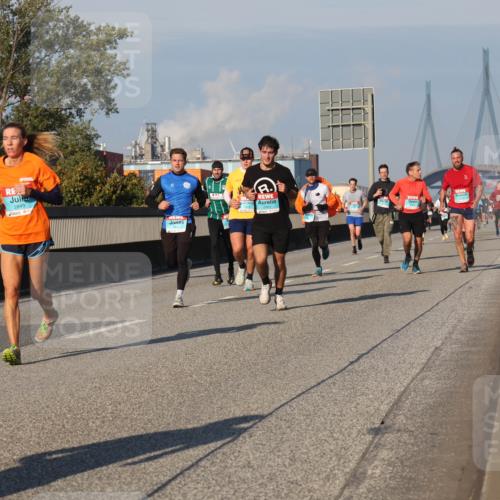 03.10.2025 - Köhlbrandbrückenlauf Luisa Fischer http://msf.ph/oto/9006896 03.10.2025 10:48:40 Position 3 2849 meine-sportfotos.de