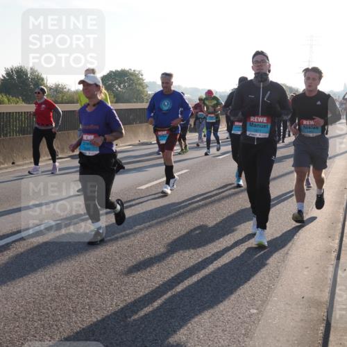 03.10.2025 - Köhlbrandbrückenlauf Fabian Wolf http://msf.ph/oto/9006909 03.10.2025 09:19:54 Position 3 2986, 1871, 1402 meine-sportfotos.de