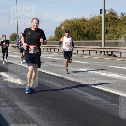 03.10.2025 - Köhlbrandbrückenlauf Julia Fischer http://msf.ph/oto/9006960 03.10.2025 12:45:41 Position 3 5961, 4099 meine-sportfotos.de