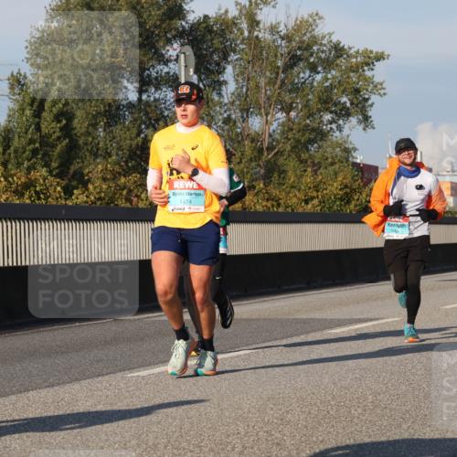 03.10.2025 - Köhlbrandbrückenlauf Luisa Fischer http://msf.ph/oto/9006990 03.10.2025 10:48:45 Position 3 1, 1474, 3164, 1165 meine-sportfotos.de