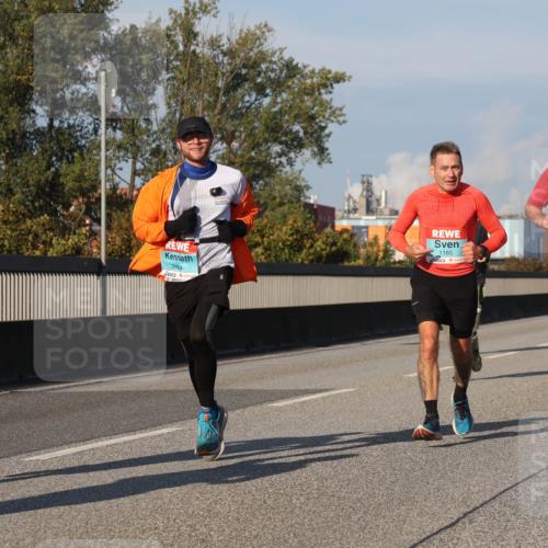 03.10.2025 - Köhlbrandbrückenlauf Luisa Fischer http://msf.ph/oto/9007015 03.10.2025 10:48:47 Position 3 1526, 3164, 1165, 1273 meine-sportfotos.de