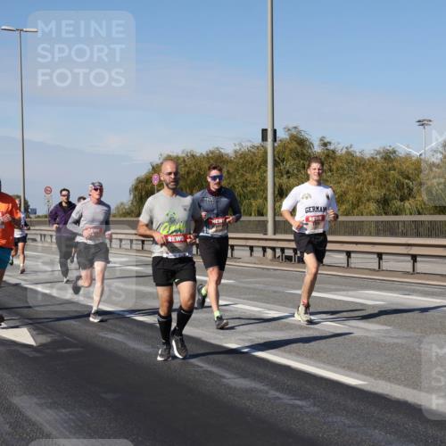 03.10.2025 - Köhlbrandbrückenlauf Julia Fischer http://msf.ph/oto/9007046 03.10.2025 12:46:00 Position 3  meine-sportfotos.de
