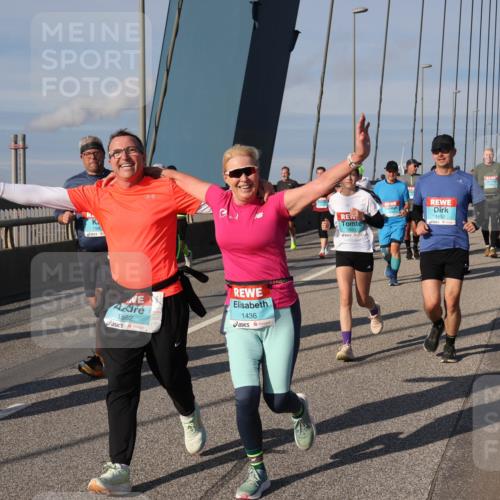 03.10.2025 - Köhlbrandbrückenlauf Julia Fischer http://msf.ph/oto/9007071 03.10.2025 09:58:25 Position 2 1993, 10, 1552, 1436, 1653, 1652 meine-sportfotos.de
