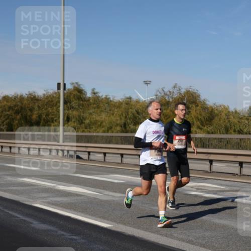 03.10.2025 - Köhlbrandbrückenlauf Julia Fischer http://msf.ph/oto/9007093 03.10.2025 12:46:05 Position 3  meine-sportfotos.de