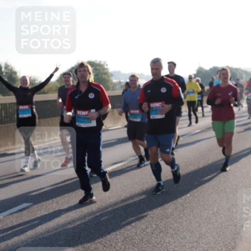 03.10.2025 - Köhlbrandbrückenlauf Fabian Wolf http://msf.ph/oto/9007103 03.10.2025 09:20:00 Position 3  meine-sportfotos.de