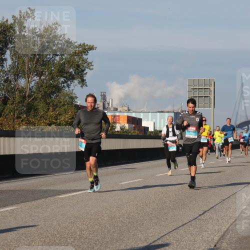 03.10.2025 - Köhlbrandbrückenlauf Luisa Fischer http://msf.ph/oto/9007146 03.10.2025 10:48:54 Position 3  meine-sportfotos.de