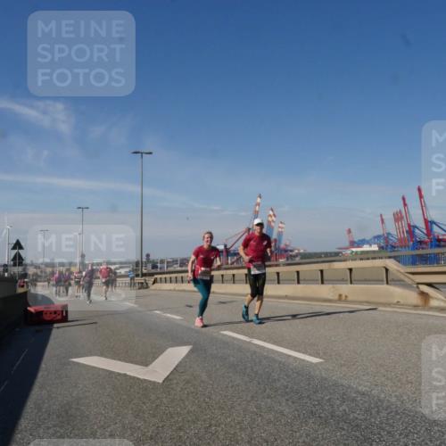 03.10.2025 - Köhlbrandbrückenlauf Matties Gatica Varas http://msf.ph/oto/9007161 03.10.2025 13:02:30 Position 2  meine-sportfotos.de