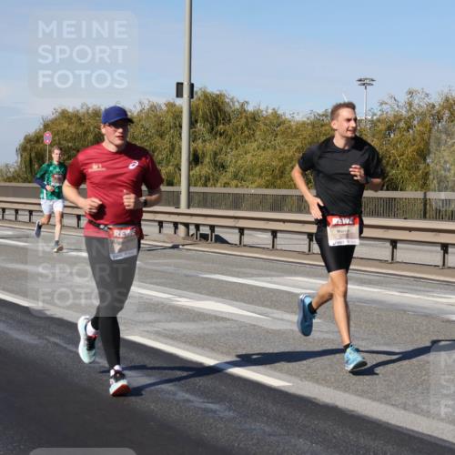 03.10.2025 - Köhlbrandbrückenlauf Julia Fischer http://msf.ph/oto/9007166 03.10.2025 12:46:27 Position 3 6732 meine-sportfotos.de