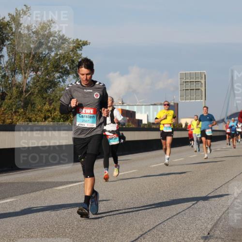 03.10.2025 - Köhlbrandbrückenlauf Luisa Fischer http://msf.ph/oto/9007191 03.10.2025 10:48:56 Position 3 2587 meine-sportfotos.de