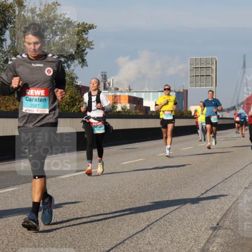 03.10.2025 - Köhlbrandbrückenlauf Luisa Fischer http://msf.ph/oto/9007199 03.10.2025 10:48:57 Position 3 2587 meine-sportfotos.de