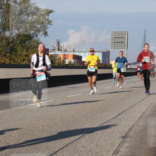03.10.2025 - Köhlbrandbrückenlauf Luisa Fischer http://msf.ph/oto/9007205 03.10.2025 10:48:58 Position 3 2587 meine-sportfotos.de