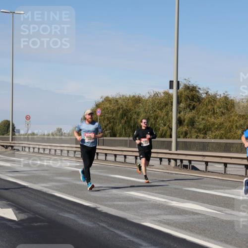 03.10.2025 - Köhlbrandbrückenlauf Julia Fischer http://msf.ph/oto/9007209 03.10.2025 12:46:35 Position 3  meine-sportfotos.de