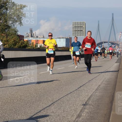 03.10.2025 - Köhlbrandbrückenlauf Luisa Fischer http://msf.ph/oto/9007217 03.10.2025 10:48:59 Position 3 3165 meine-sportfotos.de