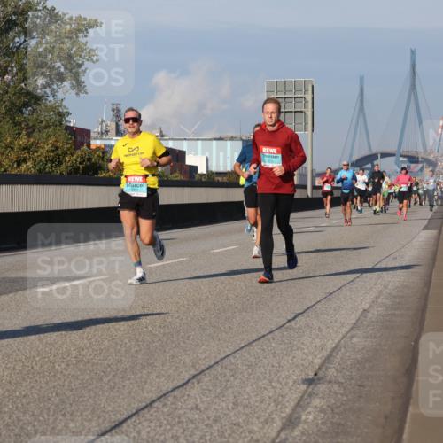 03.10.2025 - Köhlbrandbrückenlauf Luisa Fischer http://msf.ph/oto/9007235 03.10.2025 10:49:00 Position 3 1225 meine-sportfotos.de