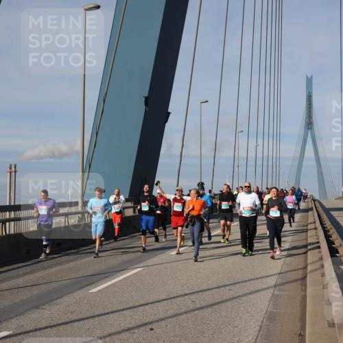 03.10.2025 - Köhlbrandbrückenlauf Julia Fischer http://msf.ph/oto/9007237 03.10.2025 09:59:03 Position 2  meine-sportfotos.de
