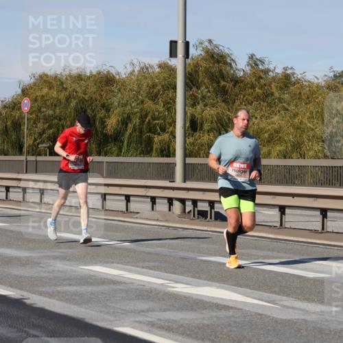 03.10.2025 - Köhlbrandbrückenlauf Julia Fischer http://msf.ph/oto/9007238 03.10.2025 12:46:45 Position 3 6036 meine-sportfotos.de