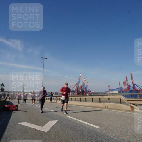 03.10.2025 - Köhlbrandbrückenlauf Matties Gatica Varas http://msf.ph/oto/9007252 03.10.2025 13:02:36 Position 2  meine-sportfotos.de