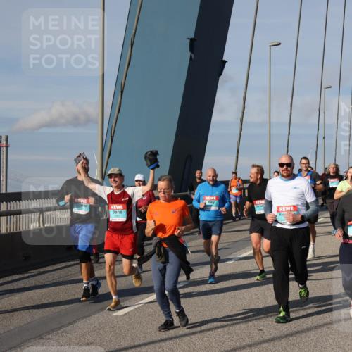 03.10.2025 - Köhlbrandbrückenlauf Julia Fischer http://msf.ph/oto/9007264 03.10.2025 09:59:04 Position 2 2003 meine-sportfotos.de