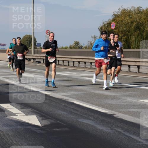 03.10.2025 - Köhlbrandbrückenlauf Julia Fischer http://msf.ph/oto/9007281 03.10.2025 12:46:57 Position 3 12, 5 meine-sportfotos.de