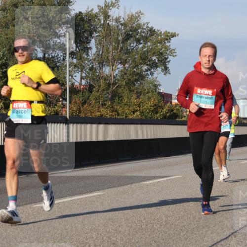 03.10.2025 - Köhlbrandbrückenlauf Luisa Fischer http://msf.ph/oto/9007284 03.10.2025 10:49:02 Position 3 3331, 1225 meine-sportfotos.de
