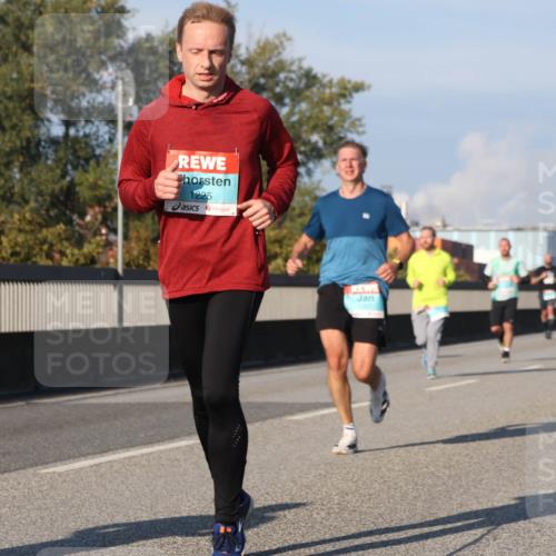 03.10.2025 - Köhlbrandbrückenlauf Luisa Fischer http://msf.ph/oto/9007312 03.10.2025 10:49:04 Position 3 1225 meine-sportfotos.de