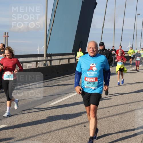 03.10.2025 - Köhlbrandbrückenlauf Julia Fischer http://msf.ph/oto/9007321 03.10.2025 09:59:20 Position 2 1209, 3447 meine-sportfotos.de