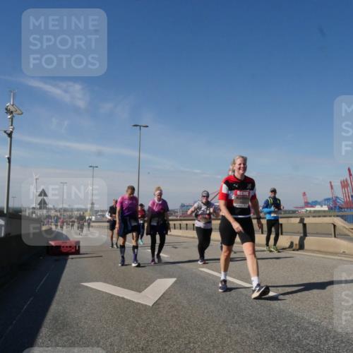 03.10.2025 - Köhlbrandbrückenlauf Matties Gatica Varas http://msf.ph/oto/9007337 03.10.2025 13:02:45 Position 2  meine-sportfotos.de