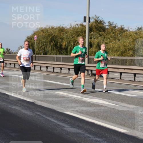 03.10.2025 - Köhlbrandbrückenlauf Julia Fischer http://msf.ph/oto/9007365 03.10.2025 12:47:12 Position 3  meine-sportfotos.de