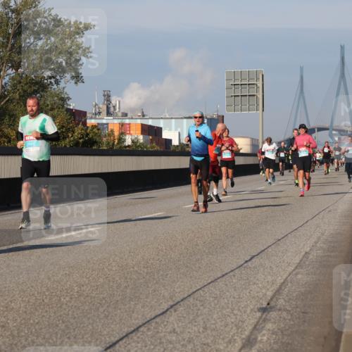 03.10.2025 - Köhlbrandbrückenlauf Luisa Fischer http://msf.ph/oto/9007374 03.10.2025 10:49:08 Position 3  meine-sportfotos.de