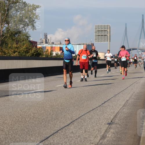 03.10.2025 - Köhlbrandbrückenlauf Luisa Fischer http://msf.ph/oto/9007393 03.10.2025 10:49:09 Position 3 3806 meine-sportfotos.de