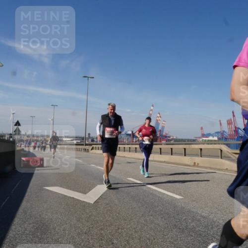 03.10.2025 - Köhlbrandbrückenlauf Matties Gatica Varas http://msf.ph/oto/9007394 03.10.2025 13:02:49 Position 2  meine-sportfotos.de